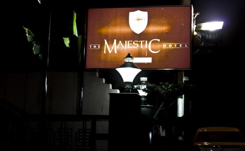 Hotel Majestic Shillong Eksteriør billede