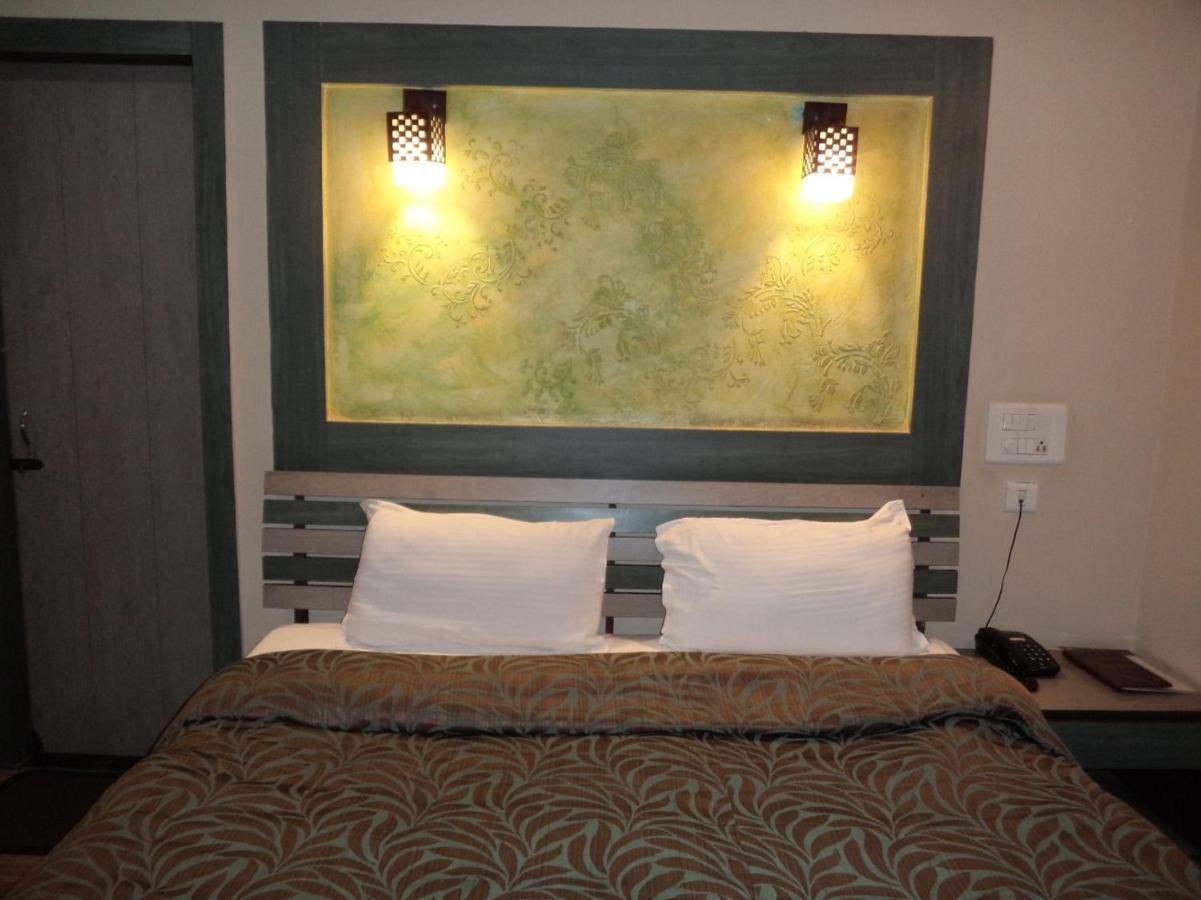 Hotel Majestic Shillong Eksteriør billede